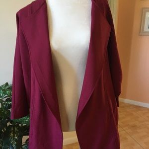 🌻NWOT. Cardigan💕